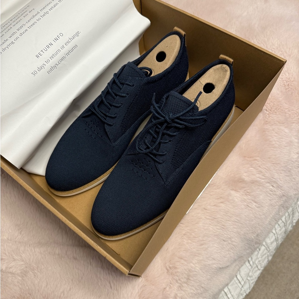 New in box, never worn Rothy’s Oxfords Night Navy